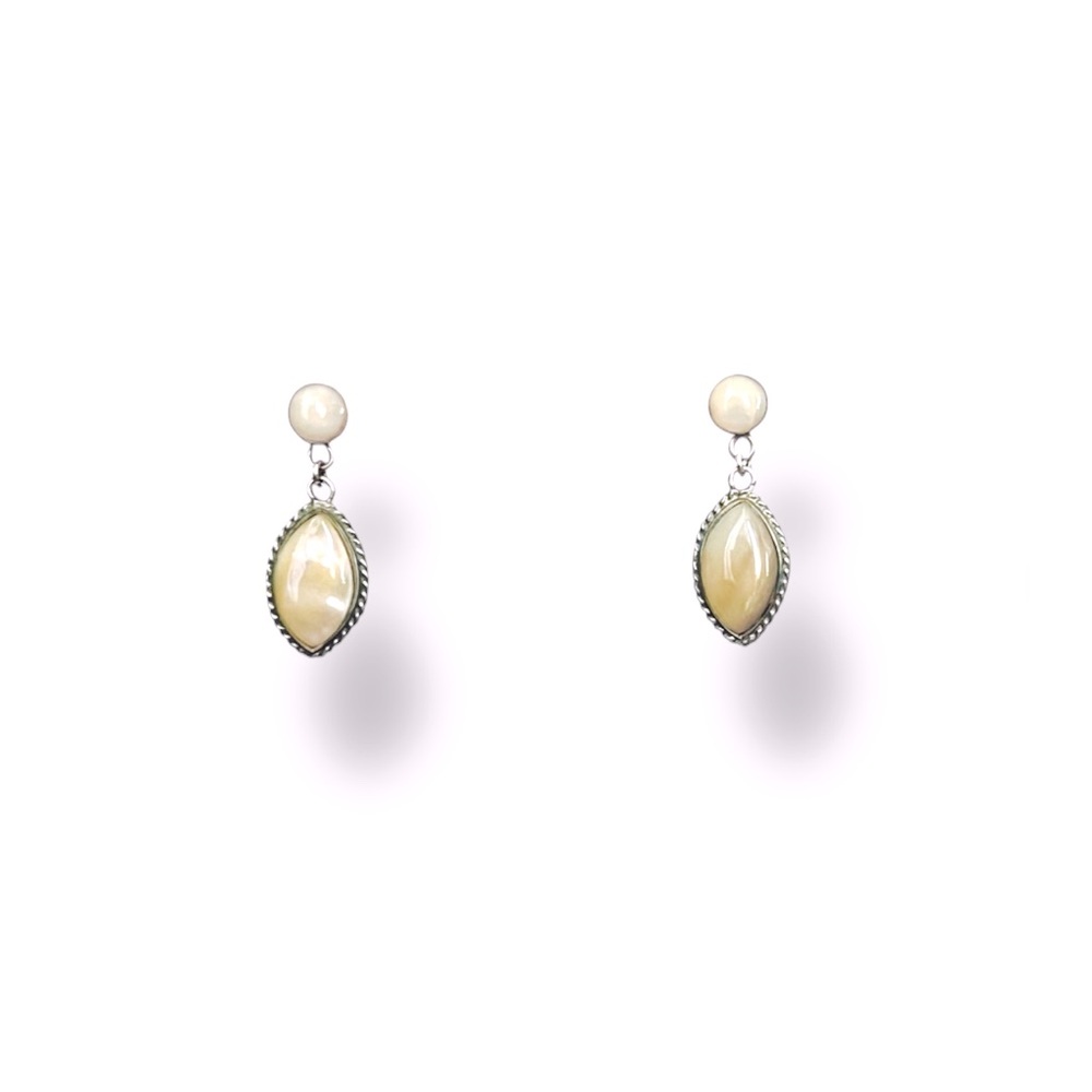 Sterling silver Mother of Pearl Drop earrings